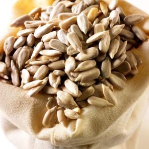 Sunflower Seeds ~20–21g protien – 100gm (roast or soak)